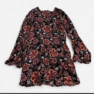 NWOT Beautiful Cottage Dress